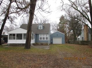 3538 Davison Rd, Lapeer, MI 48446