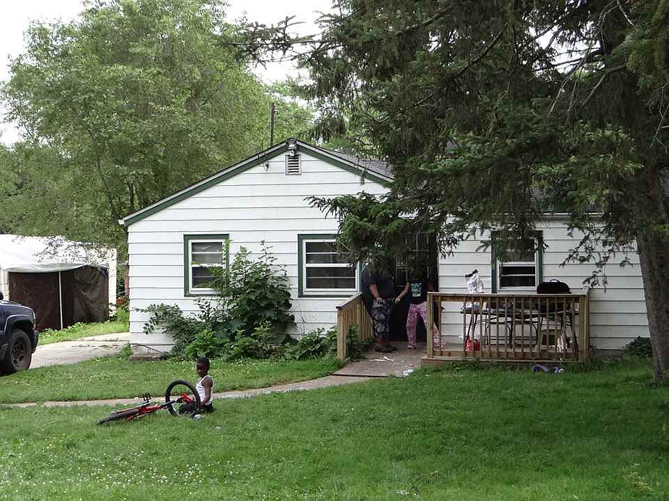 2nd image of 4238 Mila Ave