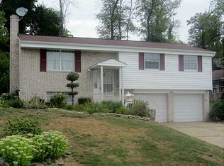4024 Crabapple Ln, Mc Kees Rocks, PA 15136