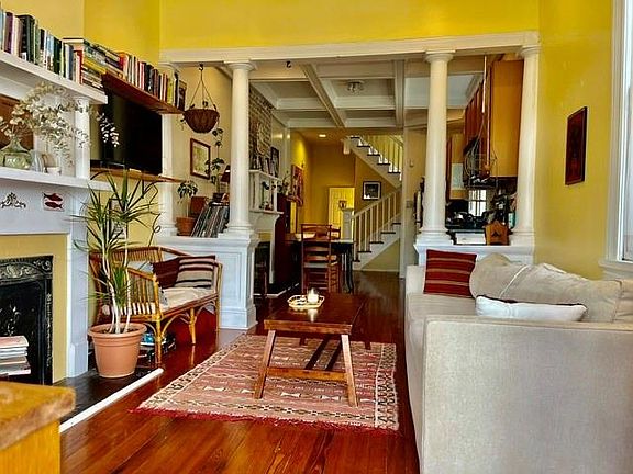 3rd image of 4527 Iberville St