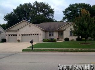 2028 W Laurel St, Springfield, IL 62704