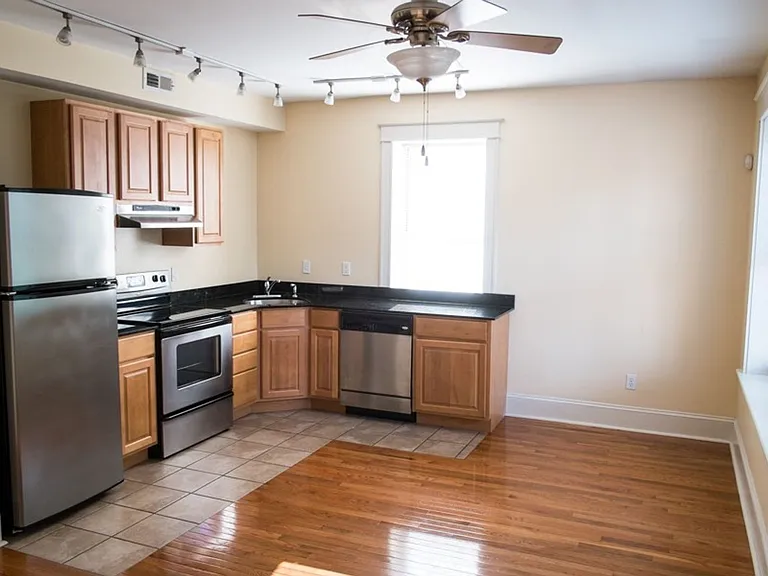 4501 Manchester Ave — Photo 8