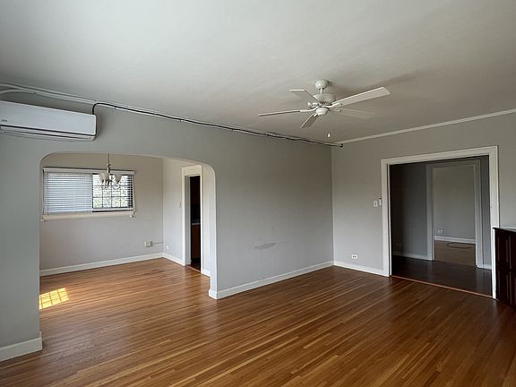 4th image of 2208 Arlington Ave #5