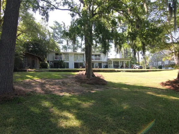 132 Lake Bluff Dr, Waynesboro, GA 30830