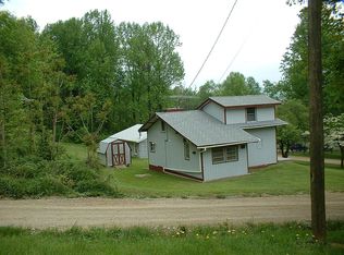 15 Skyverge Rd, Chester Gap, VA 22623