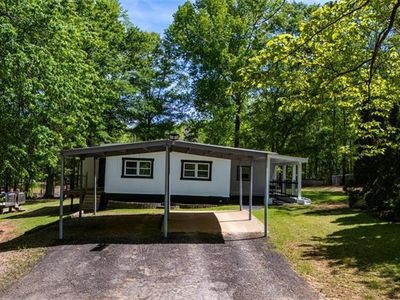 1369 N Highway 16, Whitesburg, GA, 30185