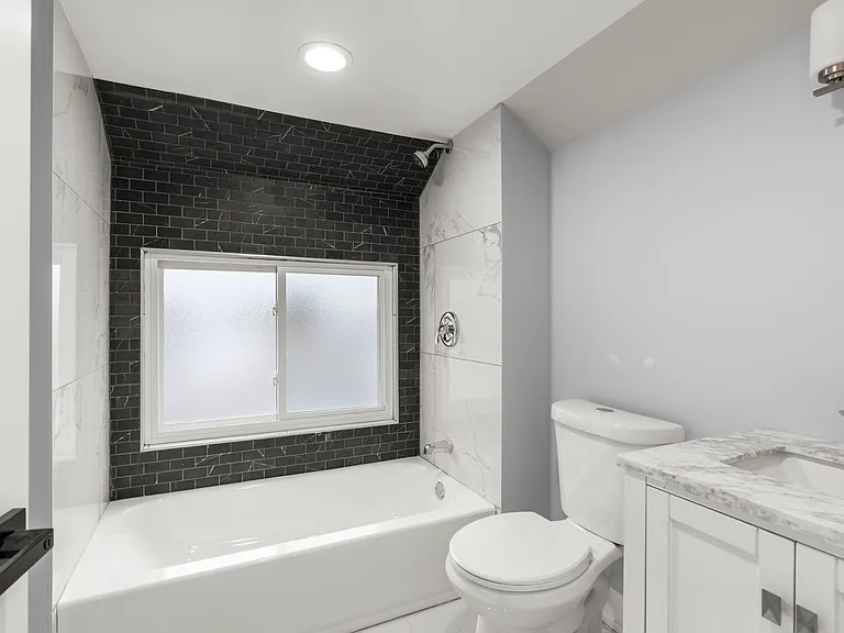 5542 W 64th St — Photo 26