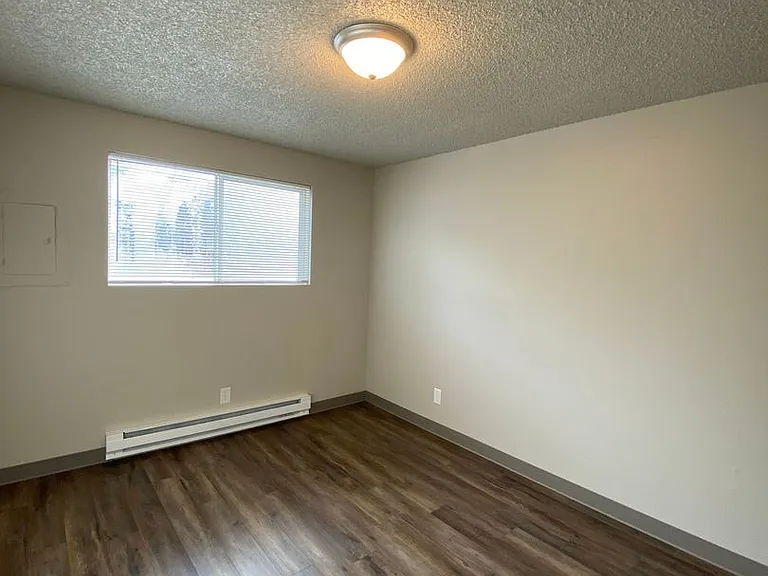 Deer St., 131 NW - 00131-DEER-00 — Photo 19