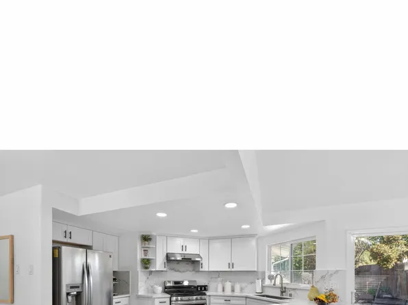 7821 Scottsdale Dr, Sacramento, CA 95828