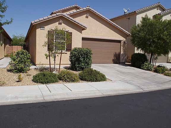 3rd image of 9312 Goldenbush Ct