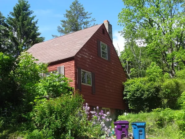209 McJunkin Rd, Pittsburgh, PA 15239