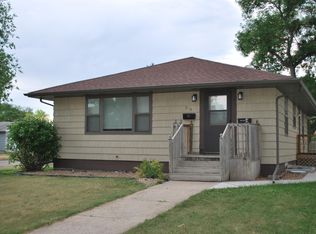 924 N 1st St, Aberdeen City, SD 57401