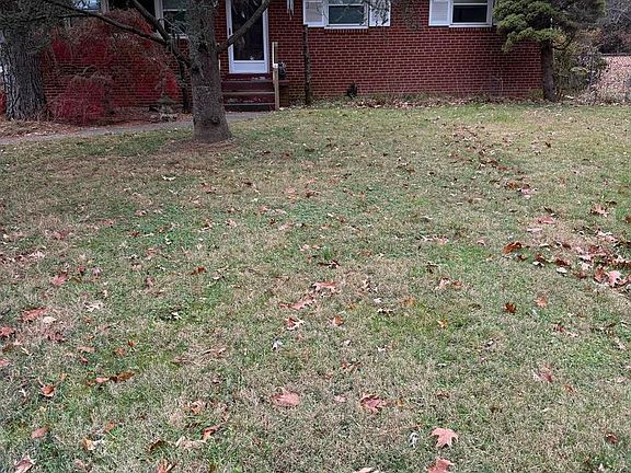5th image of 2540 Flint Hill Rd
