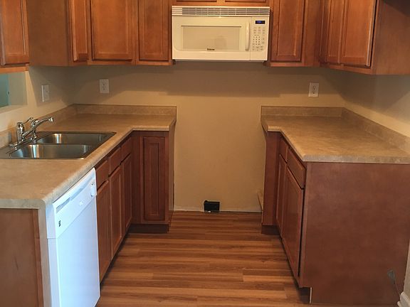 3rd image of 5825 Enright Ave