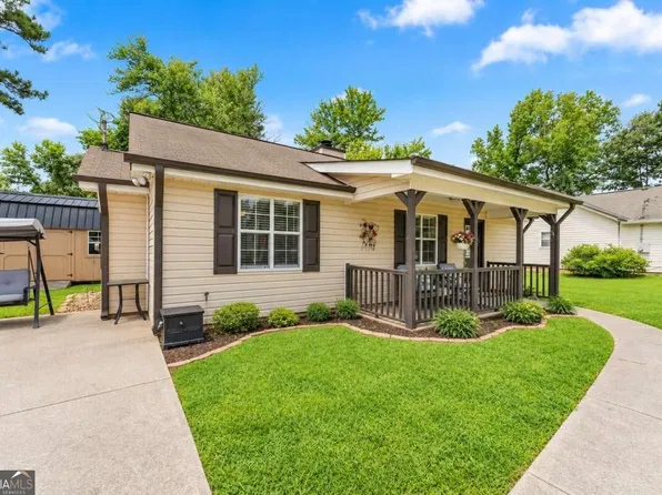 2560 Fairlane Dr, Cumming, GA 30041