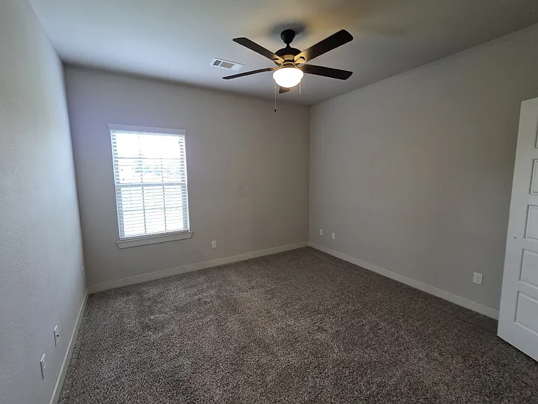2905 Satinwood Cv — Photo 21