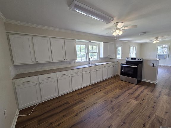 2nd image of 41346 Churchpoint Rd