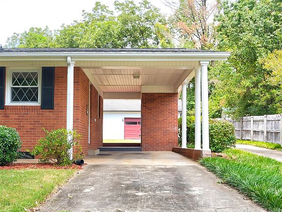5th image of 1308 Hammock Ave