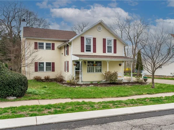 74 Orchard St, Williamsville, NY 14221