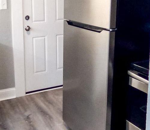 2nd image of 3843 Chestnut Ave