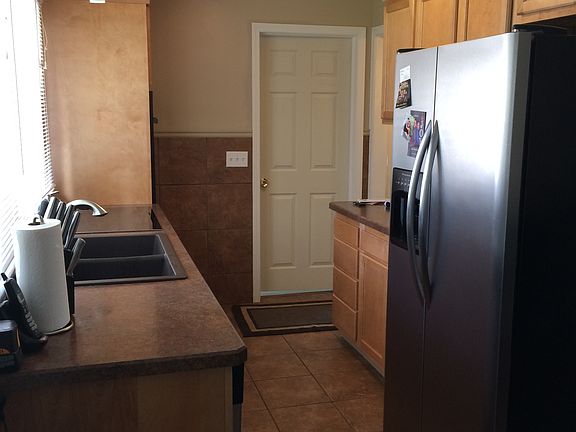 3rd image of 713 Wehrle Dr