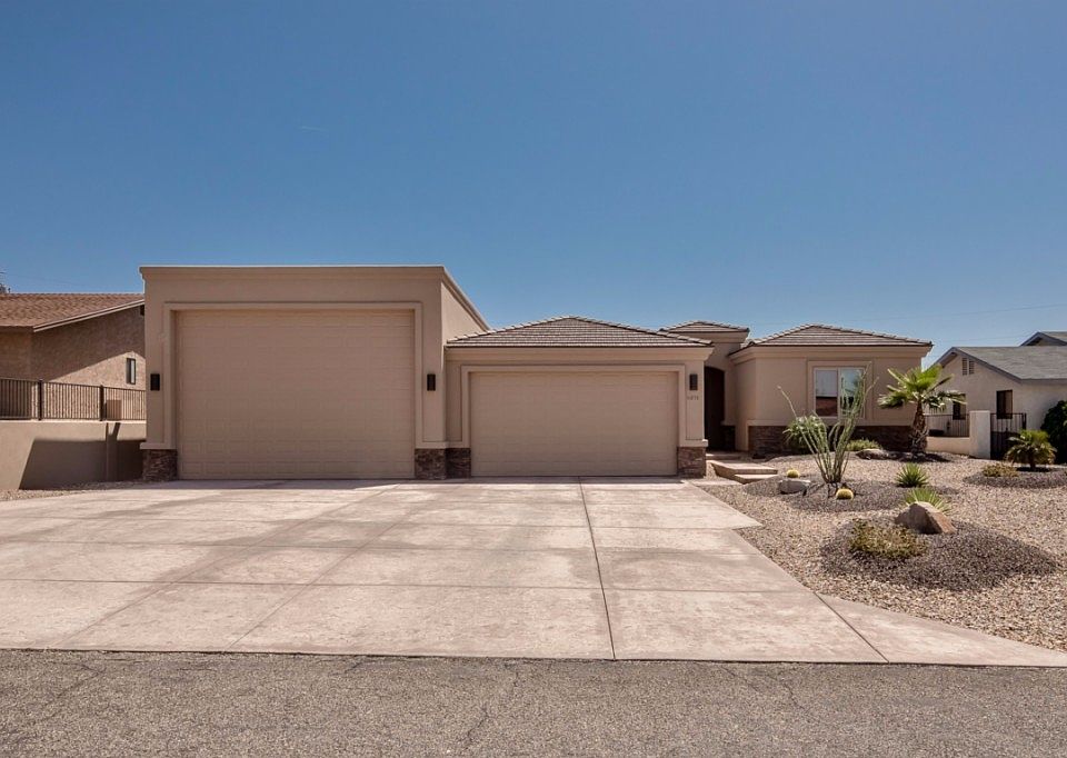 1st image of 4018 Bluegrass Dr