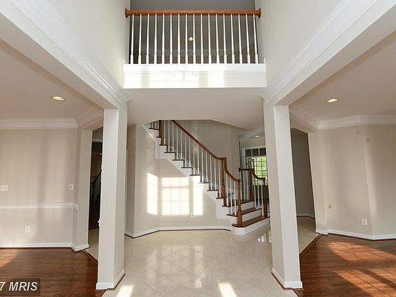 3rd image of 18760 Upper Meadow Dr