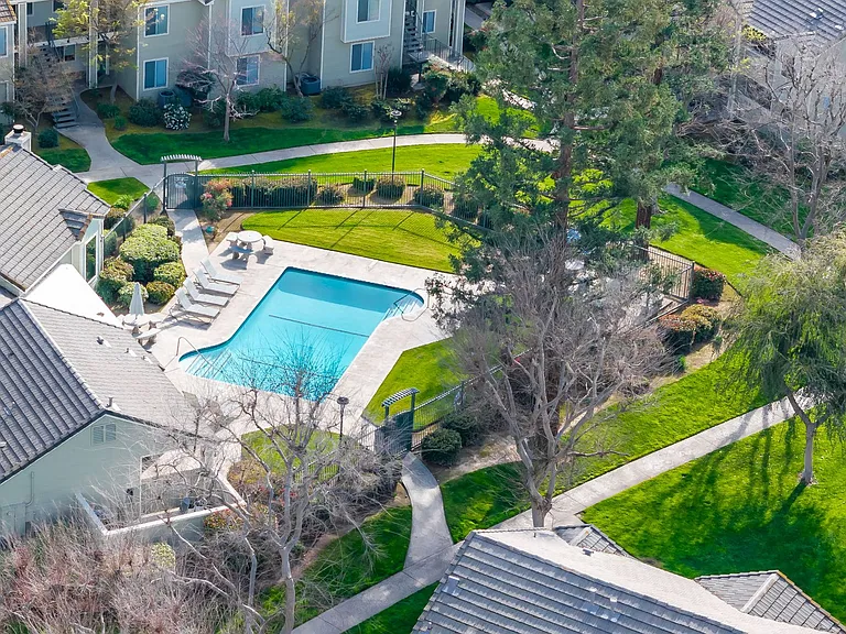 Sierra Ridge — Photo 62