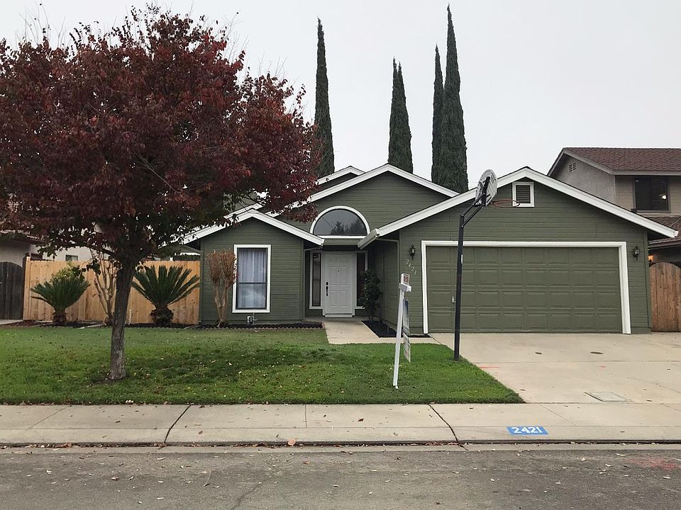 2nd image of 2421 Saddlehorn Ln