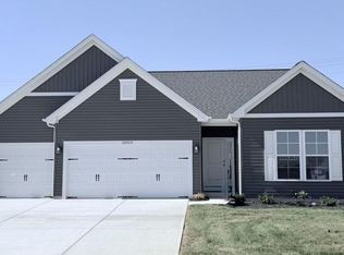 28929 Old Court Dr, Foristell, MO 63348