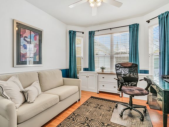 4th image of 2054 Carillon Dr