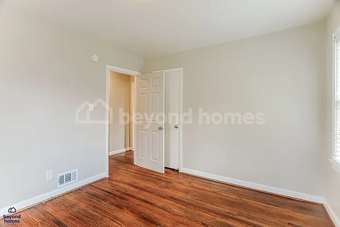 1028 Broadmoor Dr — Photo 18