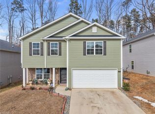 4734 Black Forest Dr, Greensboro, NC 27405