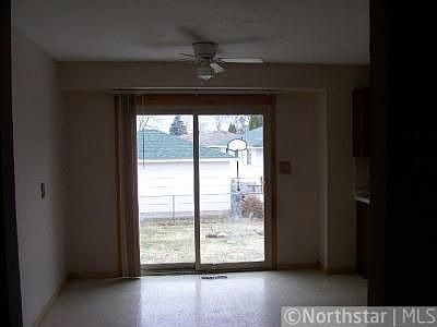 5th image of 1613 122nd Ave NE