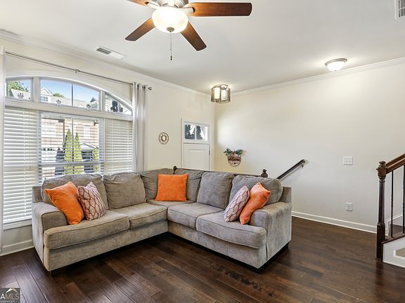 4th image of 7395 Glisten Ave