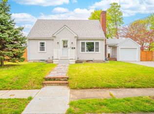 20 Summer St, Fairhaven, MA 02719