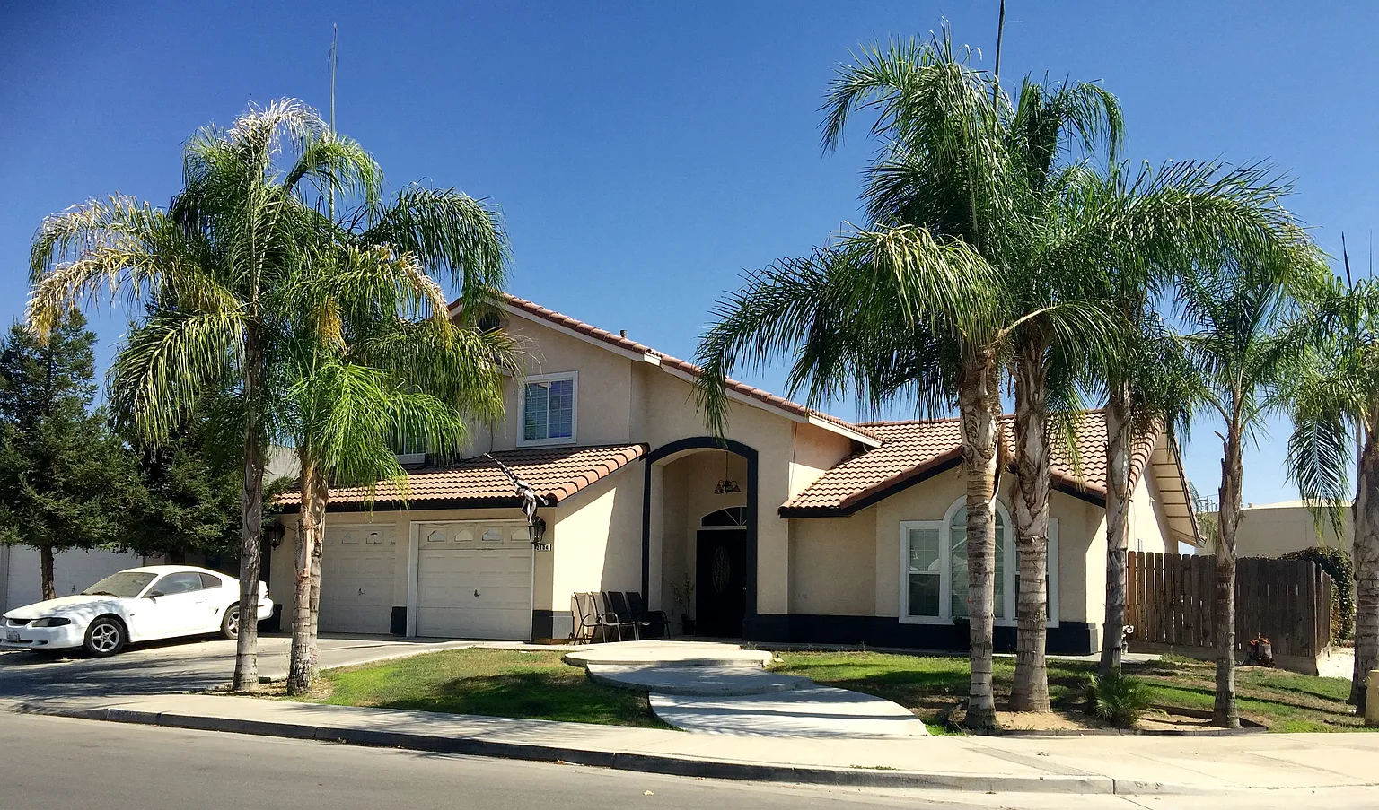 2404 Gonzales Ct photo 1