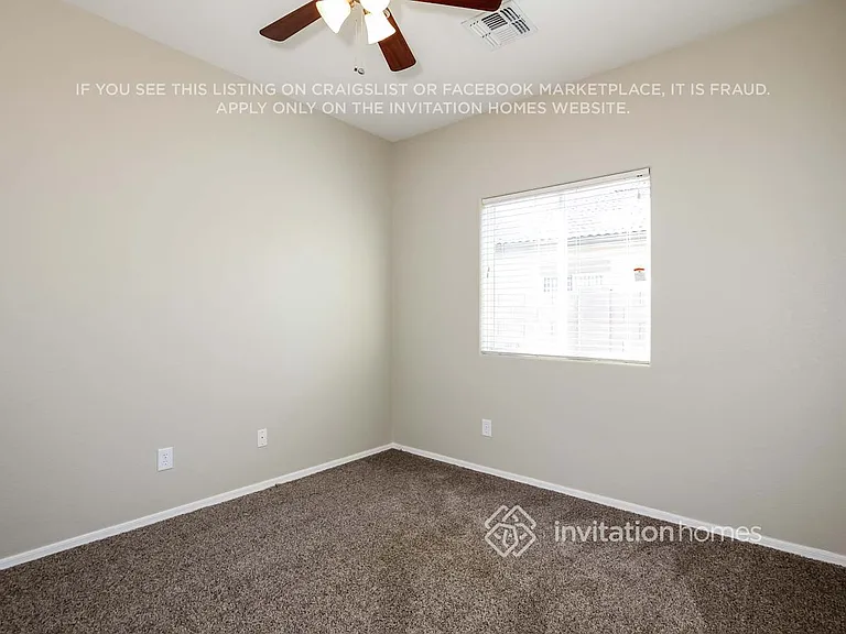 12371 W Sherman St — Photo 15