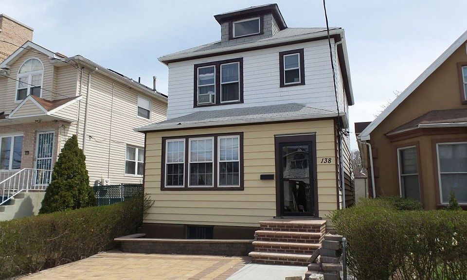 1st image of 138 Lyman Ave