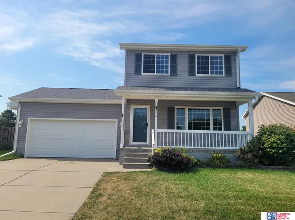 475 Graham Park Dr, Seward, NE 68434