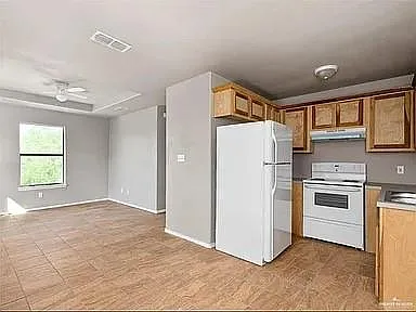 1426 E Rogers Rd #6 — Photo 12