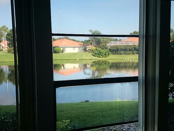 5th image of 1701 Garden Lake Dr