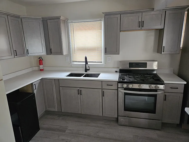 2045 Connecticut St — Photo 3