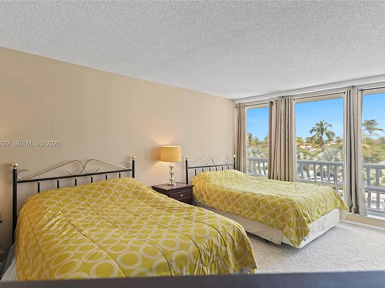 4020 Galt Ocean Dr #203 — Photo 33