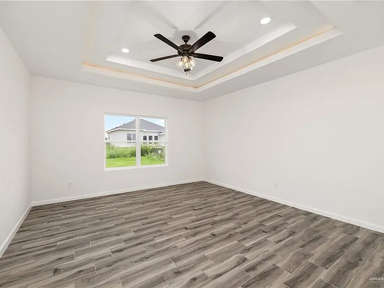 1010 Azalea St — Photo 7