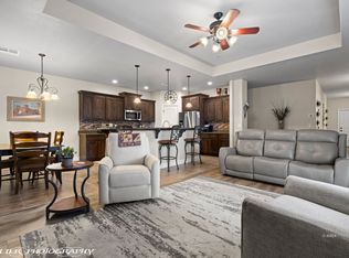 333 Montpere Cir, Mesquite, NV 89027