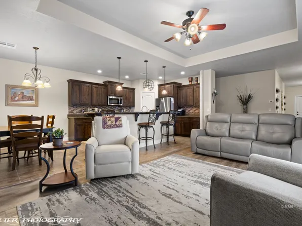 333 Montpere Cir, Mesquite, NV 89027