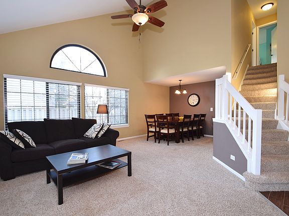 4th image of 115 Saranac Ct