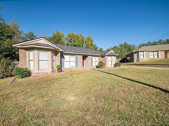 3rd image of 6110 Joyner Ct