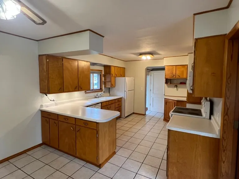 510 Maxon St — Photo 2